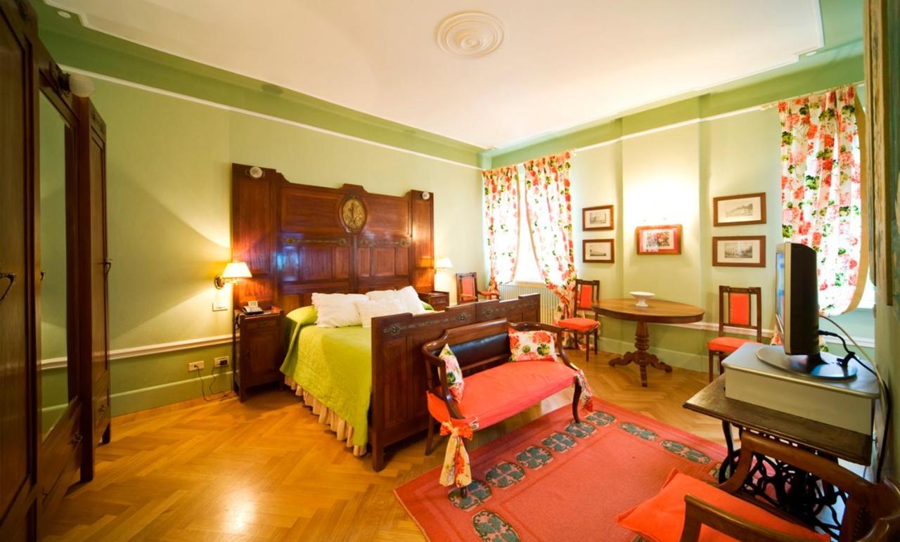 Palazzo Dalla Rosa Prati Parma Ruang foto